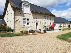 Hotels in Feneu